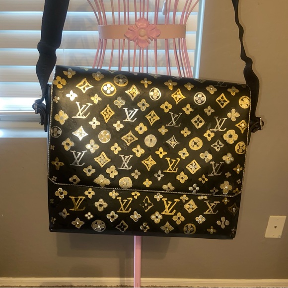 Louis Vuitton Handbags - Custom LOUIS VUITTON Steve Messenger Bag!
